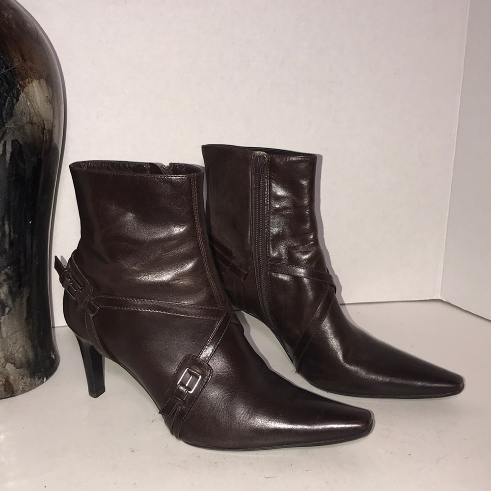 🍁Gianni Bini brown ankle boots